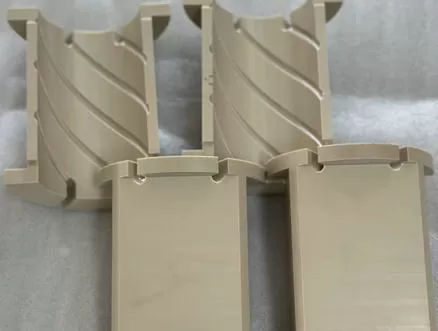 Индивидуальные втулки из PEEK