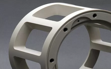 Литьё под давлением PEEK: полный гид