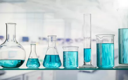 Химическая совместимость PEEK: Полное руководство для инженера